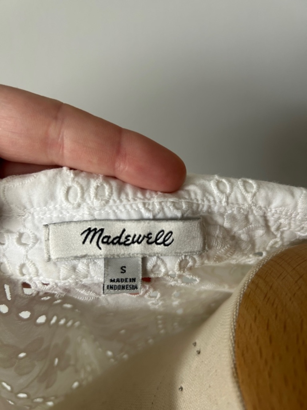Madewell White Eyelet Button-Up Short Sleeve Blouse - Picture 4 of 5